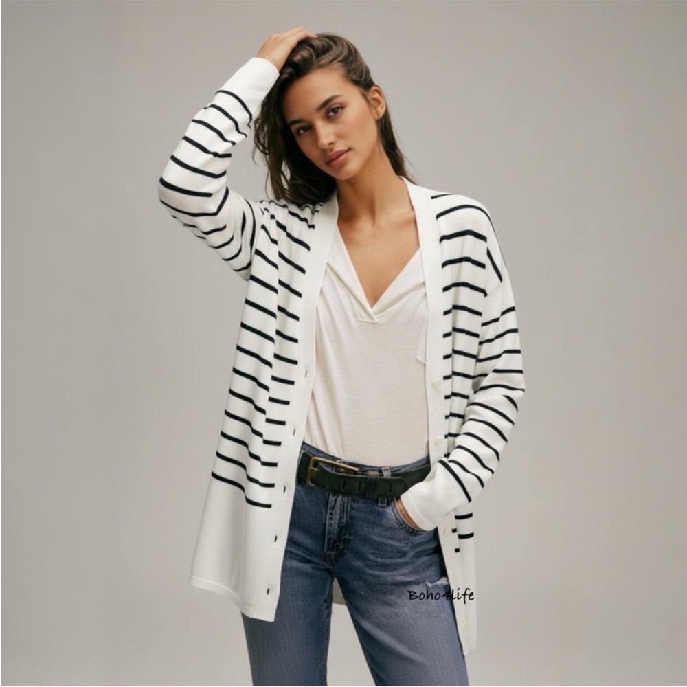 🌻Cabi Turnabout Reversible Black White Striped Cardigan Sweater Size Small